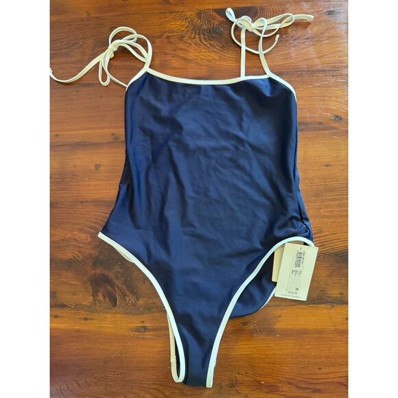TROPIC OF C Women's Navy Tie Straps Cosmo Scoop Neck One Piece Swimsuit Sz S NWT - Picture 2 of 12